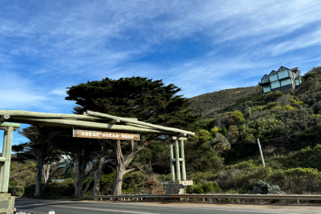 Heroes in Timber: The Memorial Arch Tribute
